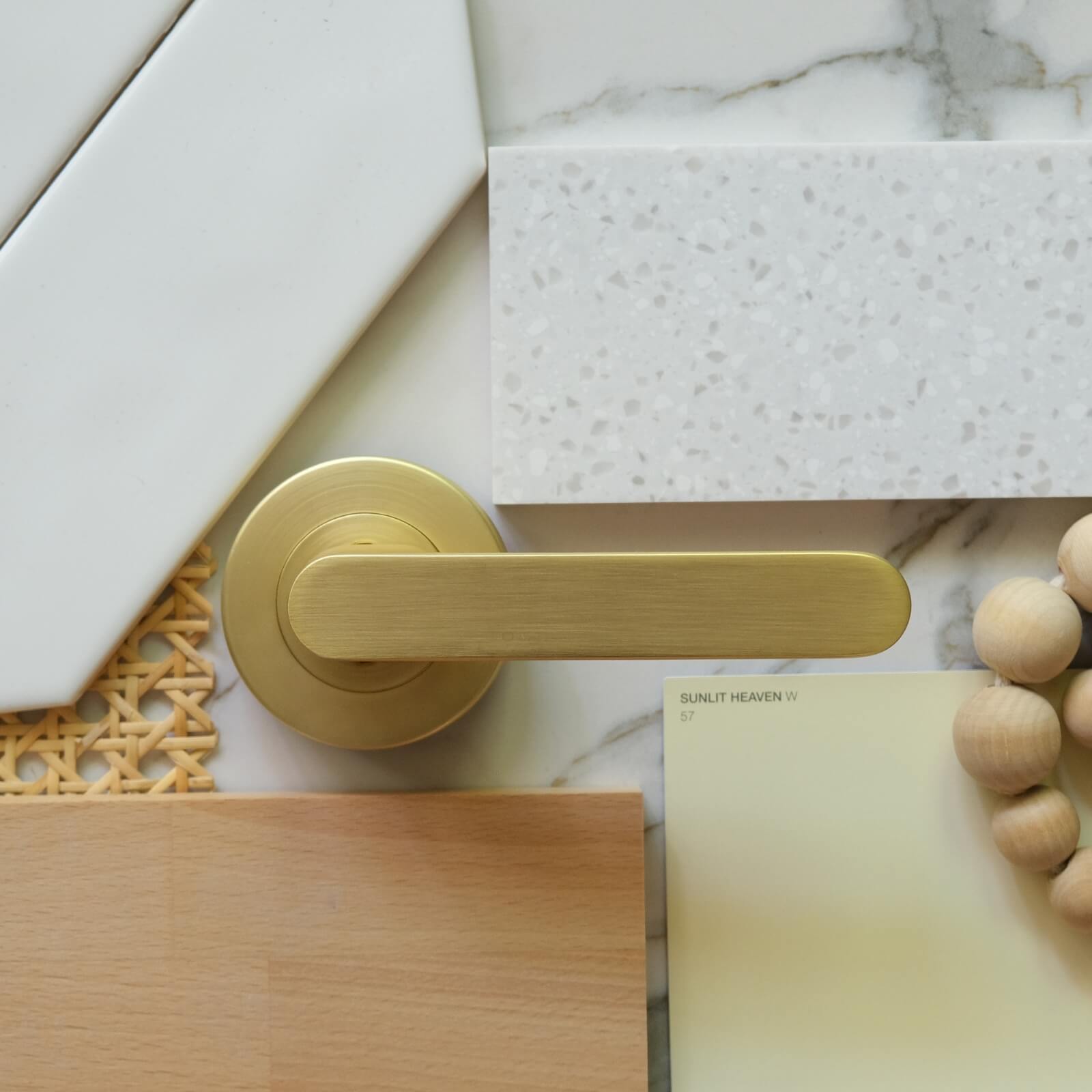 brushed brass door handle almeri 3
